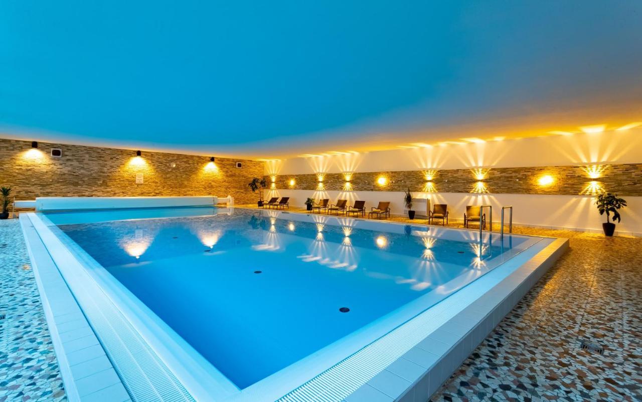 Hotel Rhön Residence Dipperz Exteriör bild